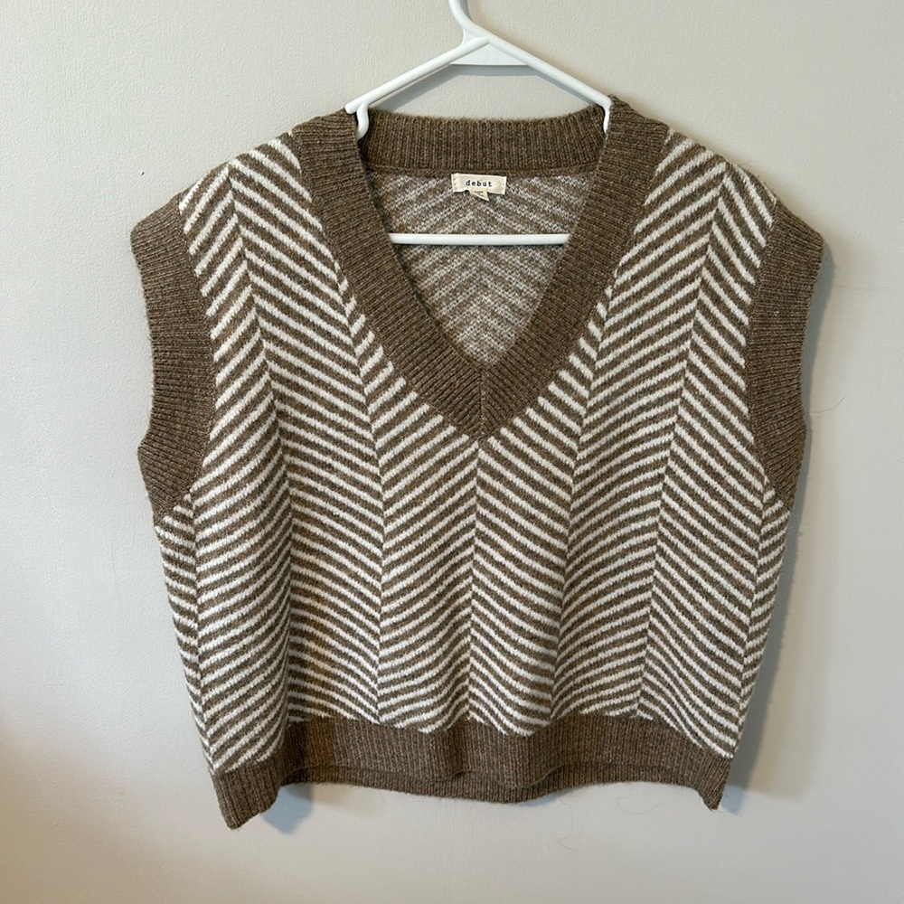 debut Brown and White Striped V-Neck Sweater Vest
